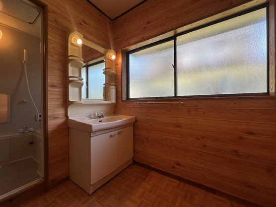 【独立洗面台】 | 伊東市宇佐美　戸建