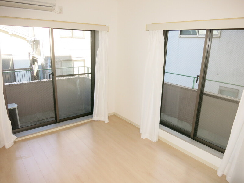 ウィンベルソロ梅ヶ丘の居間・リビング