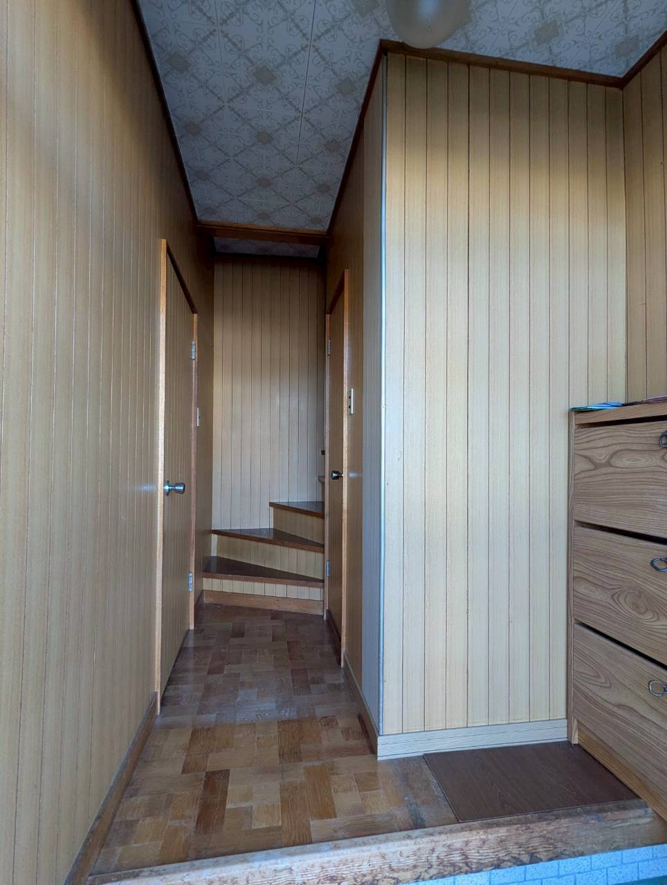 星が浦北1丁目1番　中古住宅の玄関