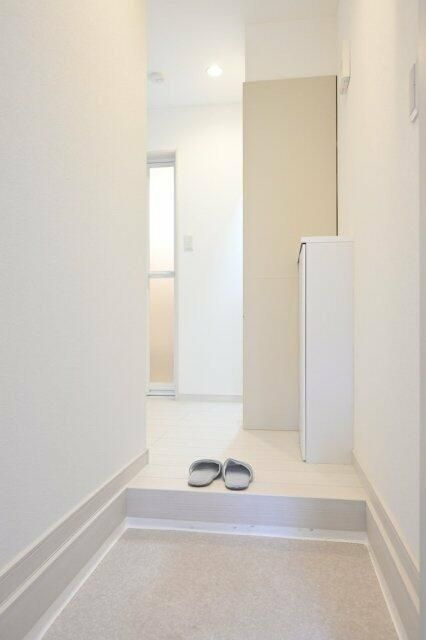 ラクシス田端の玄関