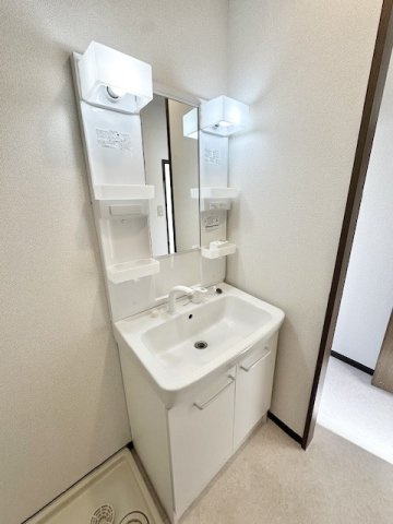 シャルマンの洗面所|忙しい朝には欠かせない洗面所です