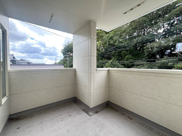 国道129号線まですぐ！厚木市下川入 新築戸建のバルコニー|バルコニーがあります