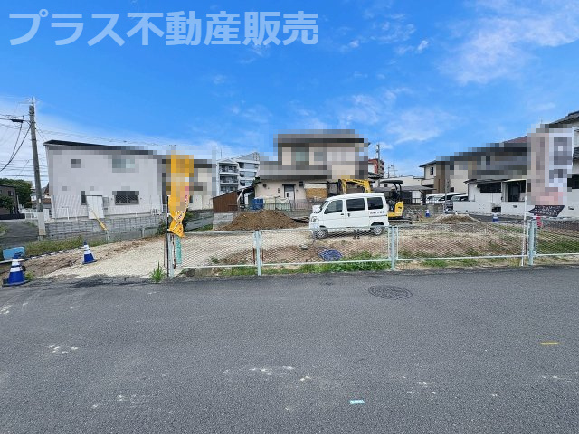 【外観】 | 福岡市南区大平寺1丁目10期　1号棟（全2棟）【仲介手数料無料・0円】 | 現地写真。プラス不動産販売なら、現場の全ての棟をまとめてご見学頂けます。