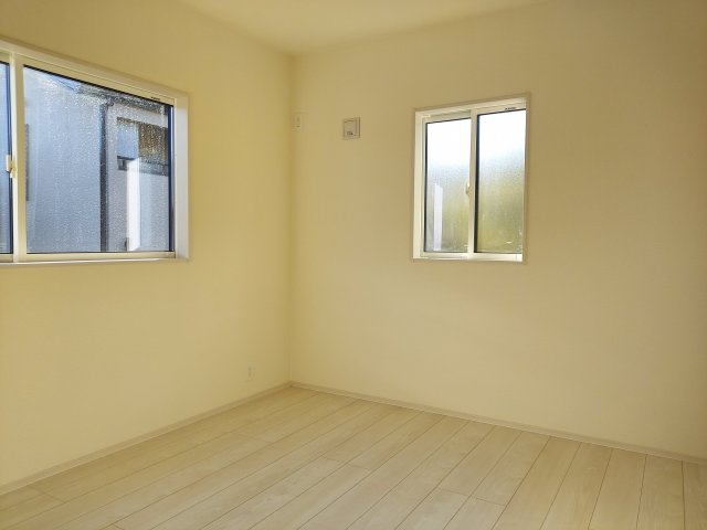 宝塚市逆瀬台5丁目新築一戸建の洋室|2階洋室約5.5帖