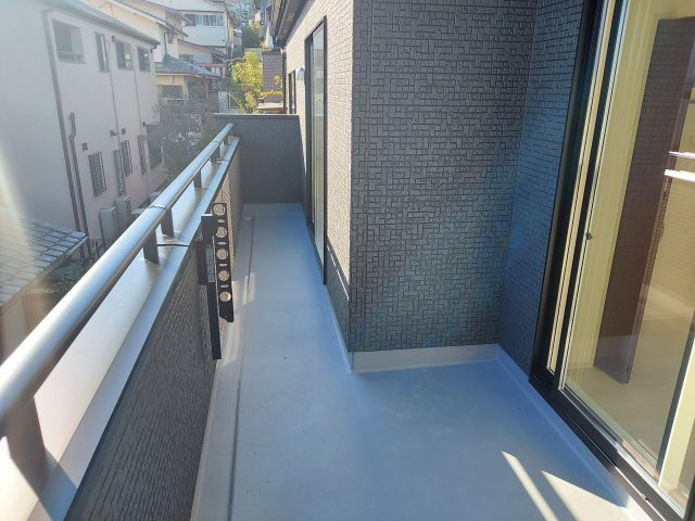 宝塚市逆瀬台5丁目新築一戸建のバルコニー
