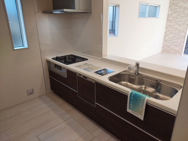 宝塚市逆瀬台5丁目新築一戸建のキッチン|食洗機付きシステムキッチン