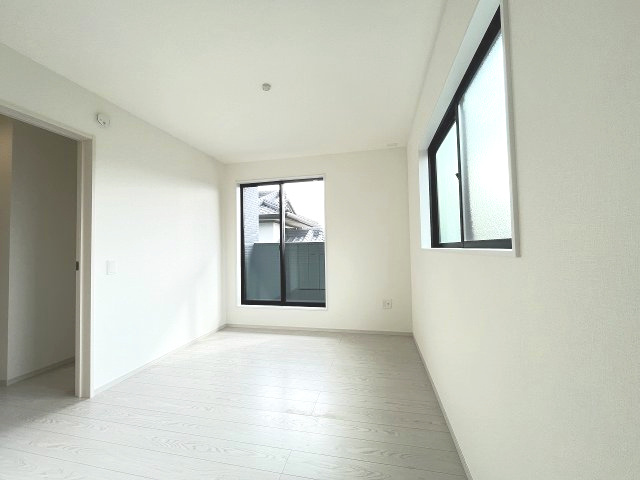 【子供部屋】 | 福岡市南区大平寺1丁目10期　2号棟（全2棟）【仲介手数料無料・0円】 | 施工例。施工例は完成時と異なる場合があります。