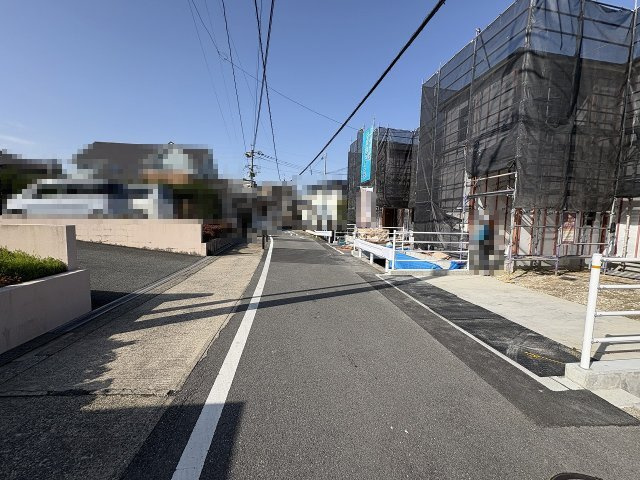 【その他】 | 福岡市南区大平寺1丁目10期　2号棟（全2棟）【仲介手数料無料・0円】 | 現地写真。前面道路です。