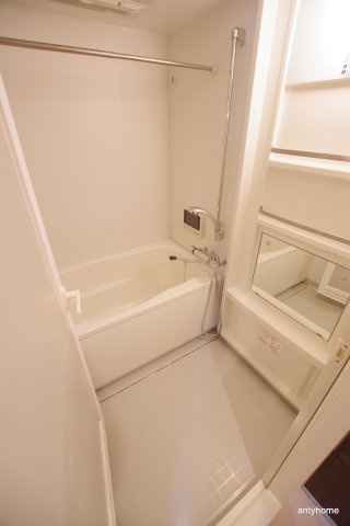 グランシス江坂　仲介手数料無料の浴室