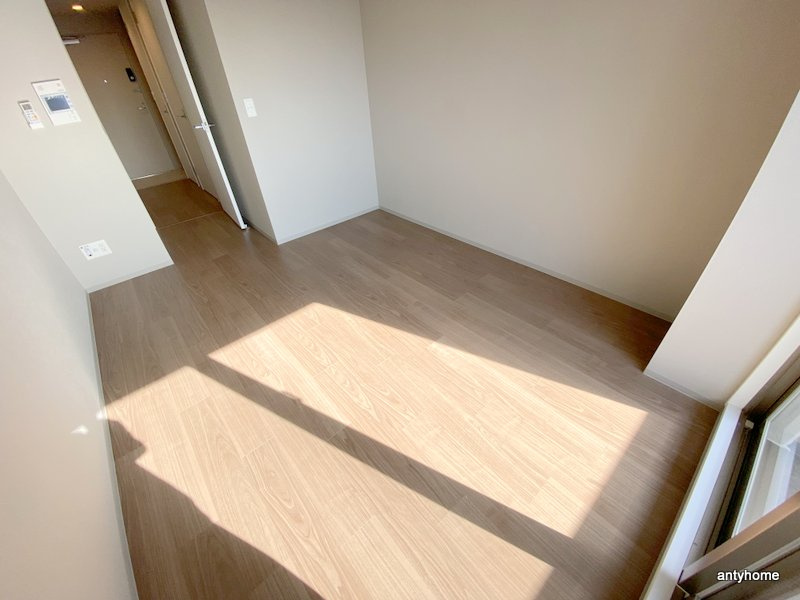 ワーブ大阪本町　仲介手数料無料の洋室