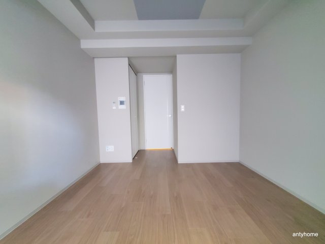 ワーブ大阪本町　仲介手数料無料の洋室