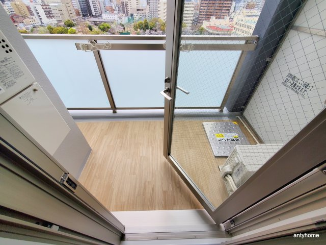 エスリードレジデンス大阪難波 仲介手数料無料のバルコニー