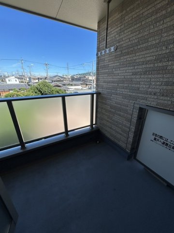 エレガントコーエイ　Ⅰのバルコニー|陽当たり良好なバルコニーです