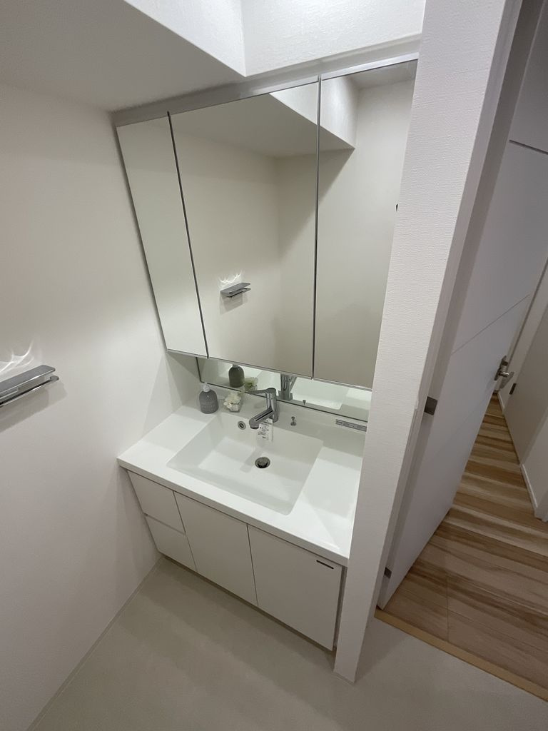 ＧＲＡＮ ＰＡＳＥＯ上野の洗面所|広い洗面スペース