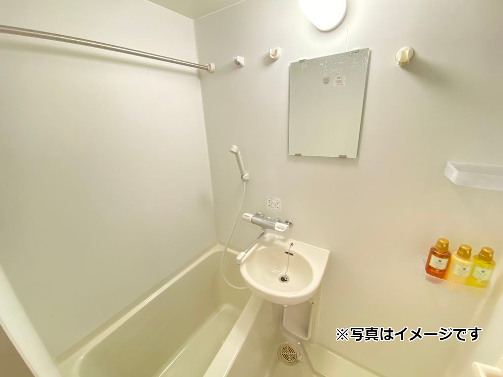 パークウェル文京千石の内装|明るい色調の室内です