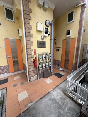 【ロビー】 | ユスターシュ