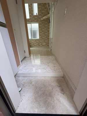 【玄関】 | ユスターシュ