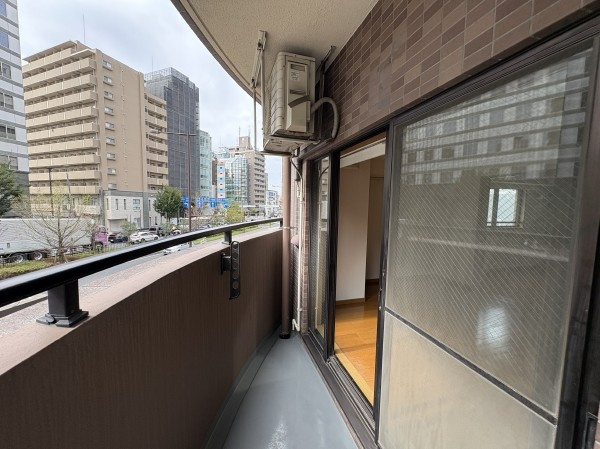 パレソレイユ西新宿のバルコニー