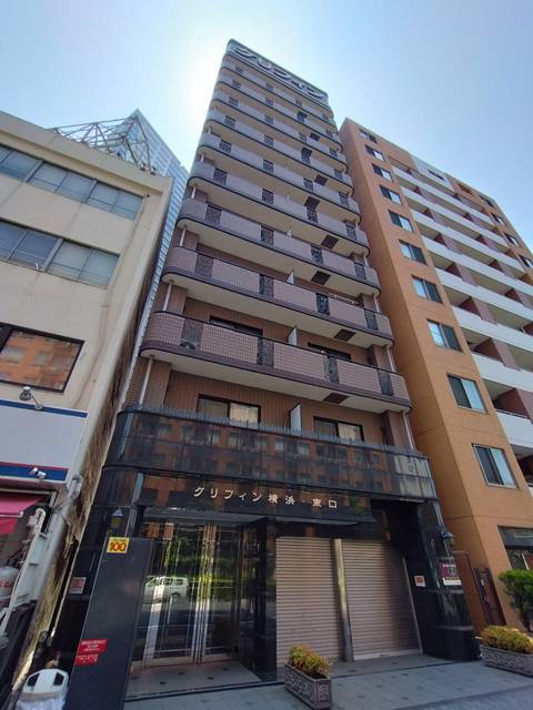 グリフィン横浜・東口