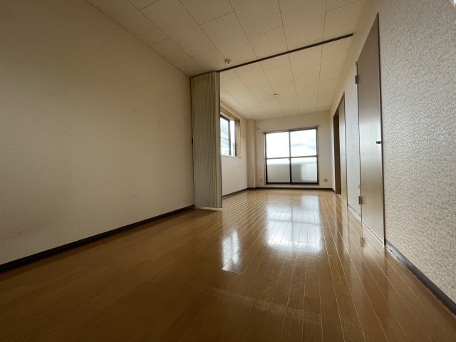 エーデルハイムCの洋室