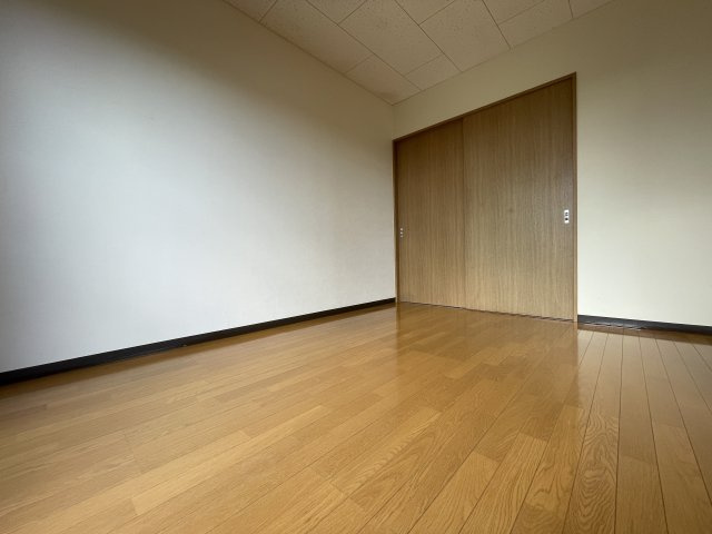 エーデルハイムCの洋室