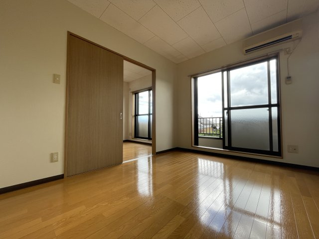 エーデルハイムCの洋室