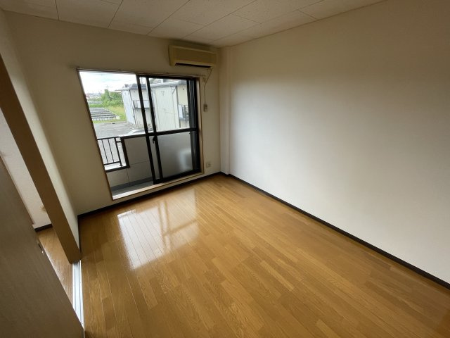 エーデルハイムCの洋室