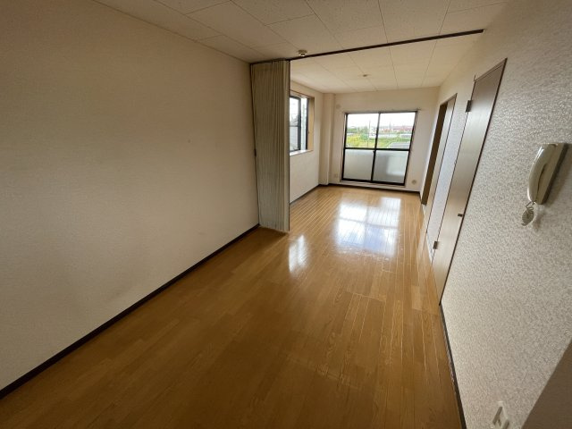 エーデルハイムCの居間・リビング