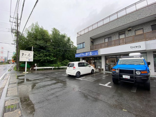 岩井ビルの駐車場