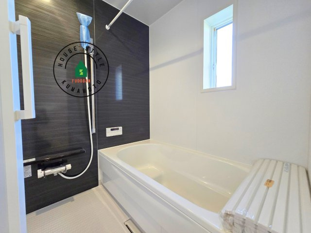 熊本市南区城南町下宮地第3-3棟（1号棟）の浴室|浴室は一日の疲れを癒す場所だから、家族みんながゆったりできる快適設計。追い炊き機能付きオートバス。安定した温度で、いつでも快適に入浴できます。