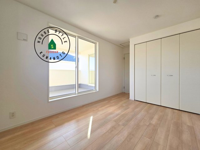 熊本市南区城南町下宮地第3-3棟（1号棟）の洋室|各部屋収納を備えており過ごしやすいお家です！