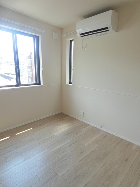 パークサイド芦花の洋室