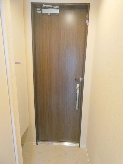 パークサイド芦花の玄関