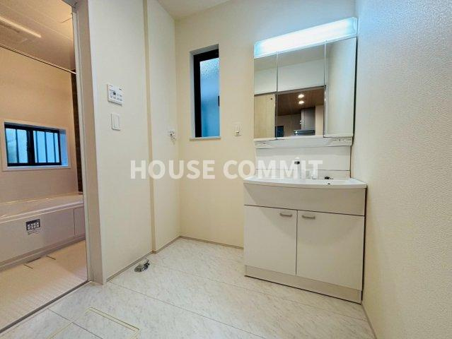 大袋Ⅰ　新築戸建　B号棟の独立洗面台