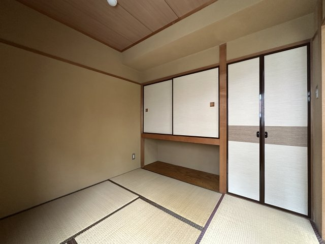 府中市宮西町３丁目の賃貸マンションの和室