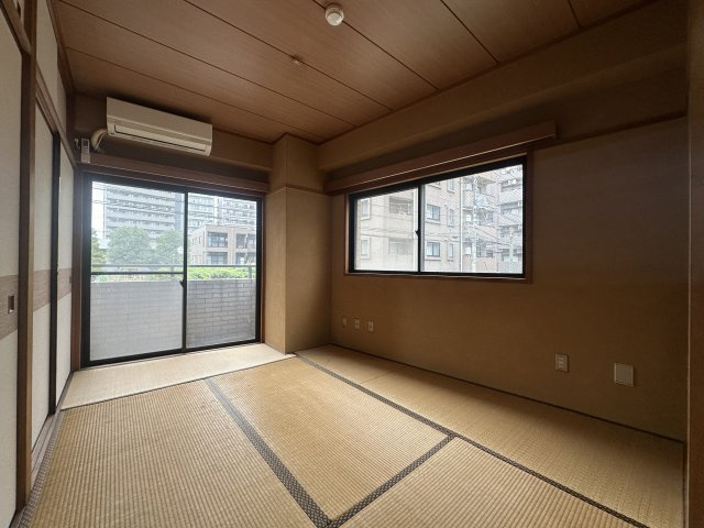 府中市宮西町３丁目の賃貸マンションの和室