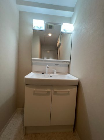 メルヴェーユ桃山台の洗面所