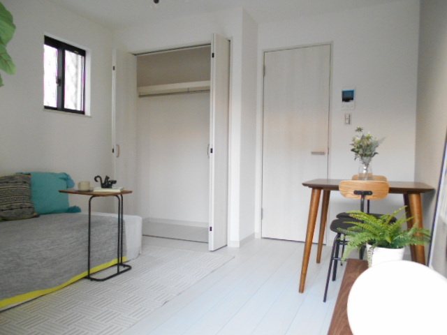 明るい印象のお部屋です