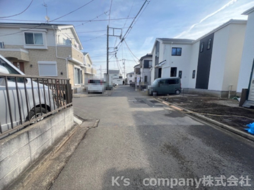 茅ヶ崎市香川4丁目　新築戸建　A号棟の前面道路含む現地写真|2025.11.7撮影◇