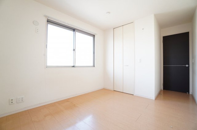 【洋室】 | セジュールフローラ | ※同物件・反転タイプの写真です。