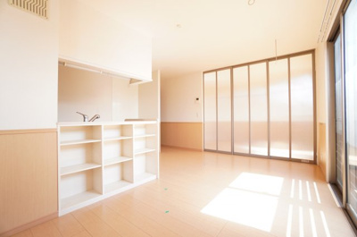 【居間・リビング】 | セジュールフローラ | ※同物件・反転タイプの写真です。