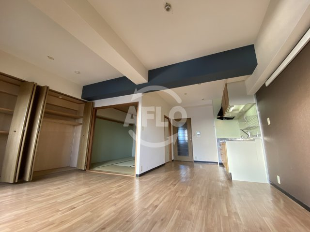 キオプラザ天満橋　滝川小学校の居間・リビング|キオプラザ天満橋　リビング・ダイニングスペース