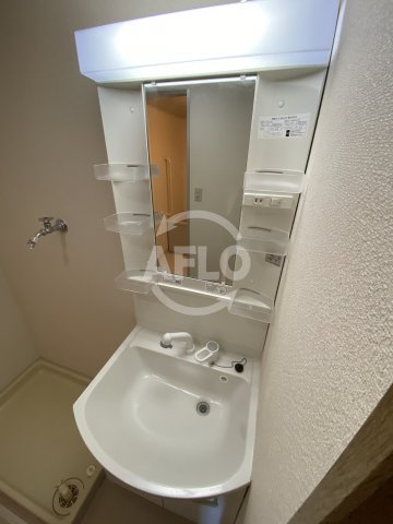 キオプラザ天満橋　滝川小学校の独立洗面台|キオプラザ天満橋　独立洗面化粧台