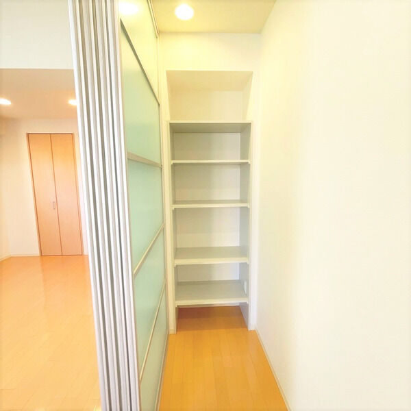 グランシャリオ栄　名古屋市賃貸　仲介手数料無料の収納