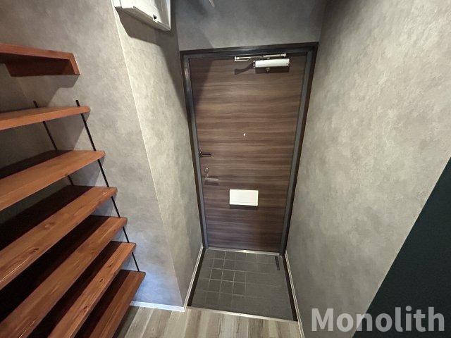 メゾンドタカの玄関