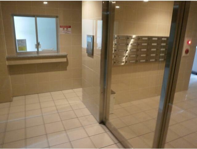 リヴシティ上野入谷グロースのロビー