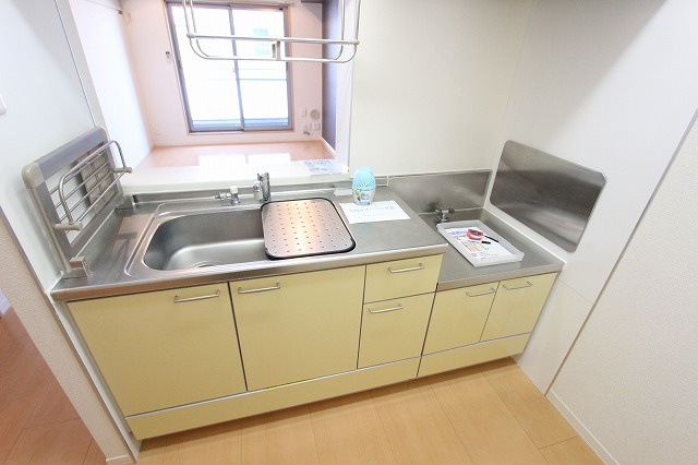 CREA湘南のキッチン|※他のお部屋の参考写真です。