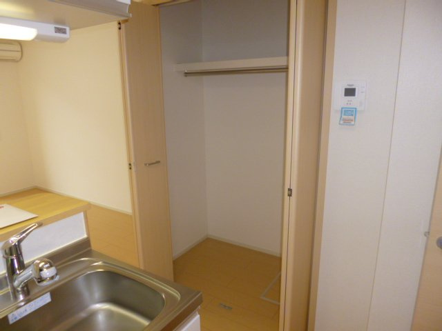 エリンコート矢切の収納