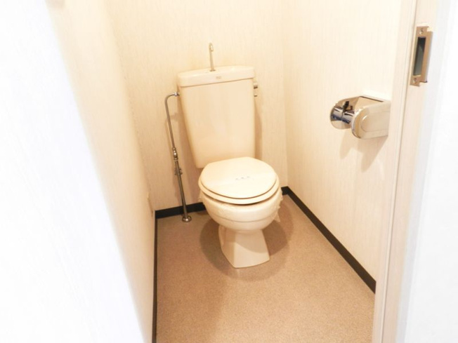 【トイレ】 | 萱野ビル | 清潔感のあるトイレです※同物件別室写真です