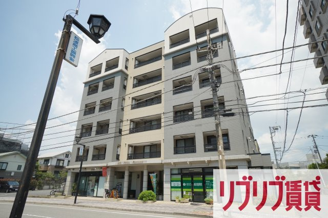 ベルメゾン松波の外観